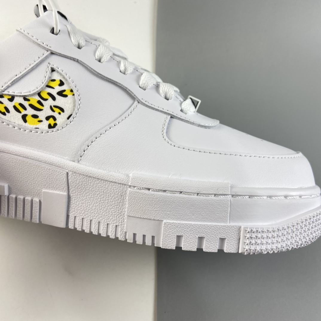 P200  NIKE Air Force 1 Pixel 解构风空军一号低帮休闲板鞋 DH9632-101