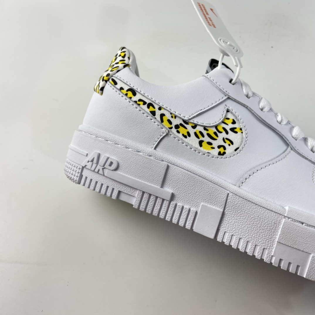 P200  NIKE Air Force 1 Pixel 解构风空军一号低帮休闲板鞋 DH9632-101