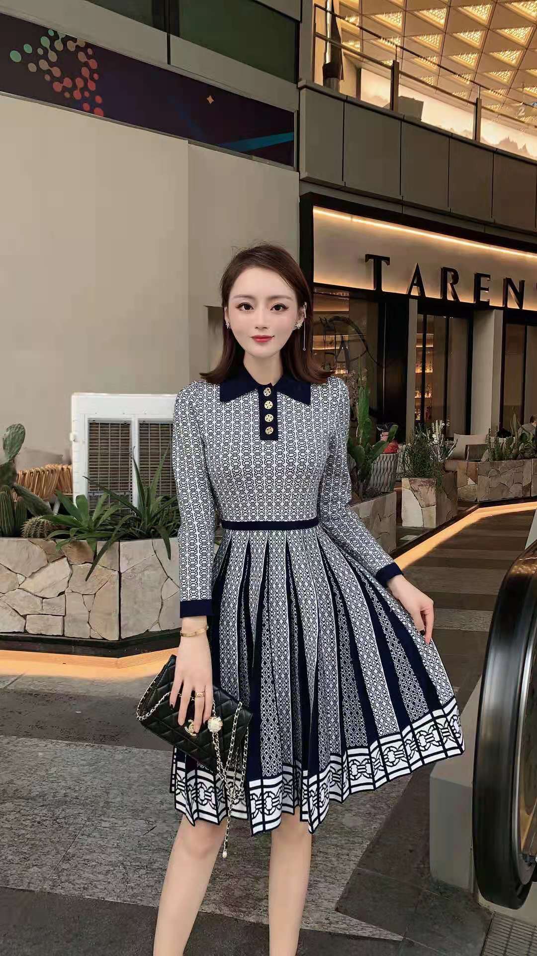 High-Quality Women’s Suit in French Style for Autumn, Blue and Tan Options - 图片 1