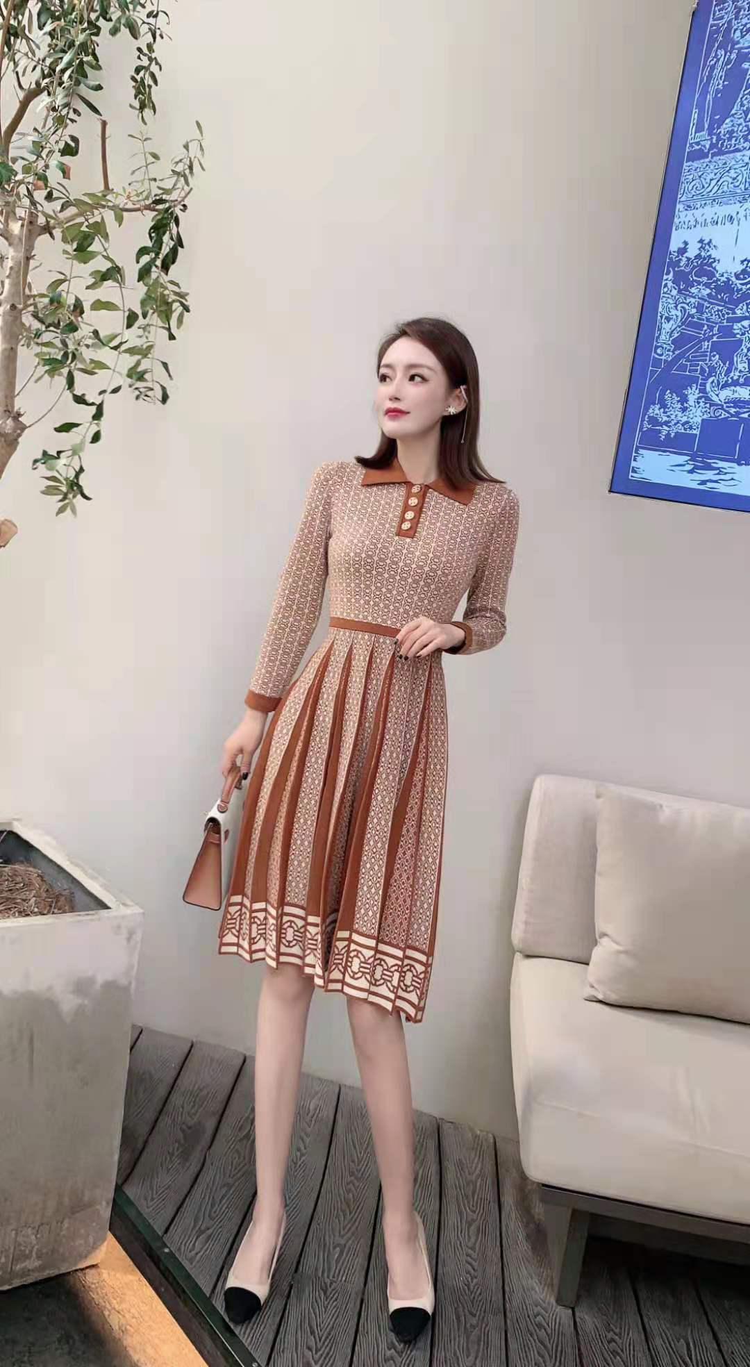 “High-Quality Women’s Wool Knit Suit in French Style for Autumn”