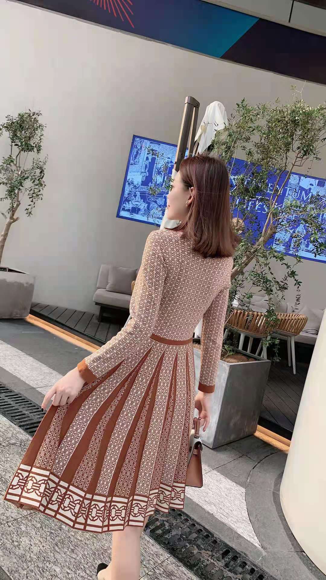 “High-Quality Women’s Wool Knit Suit in French Style for Autumn” - 图片 3