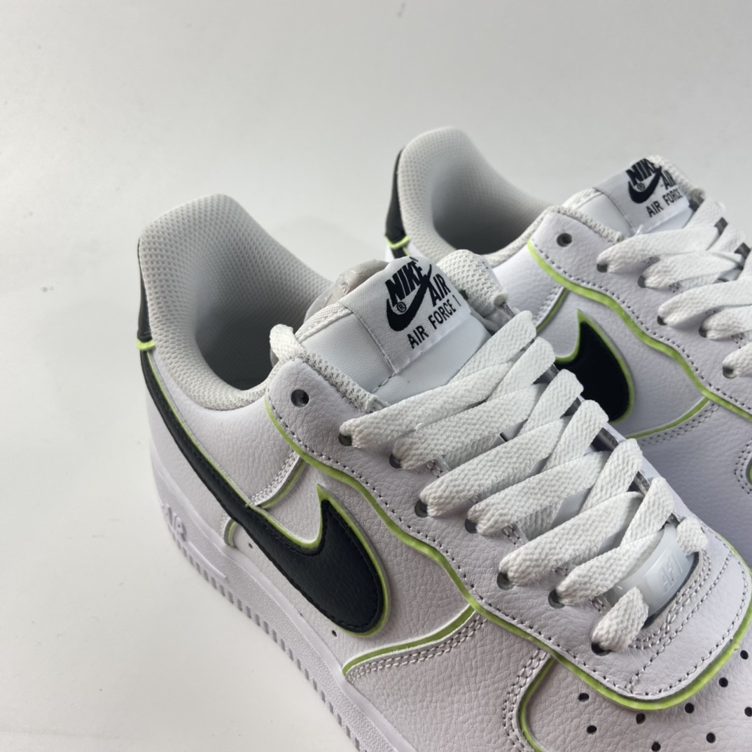 P240  NIKE Air Force 1 Low ’07 “黑白夜光”低帮空军一号休闲板鞋 CW2288-304
