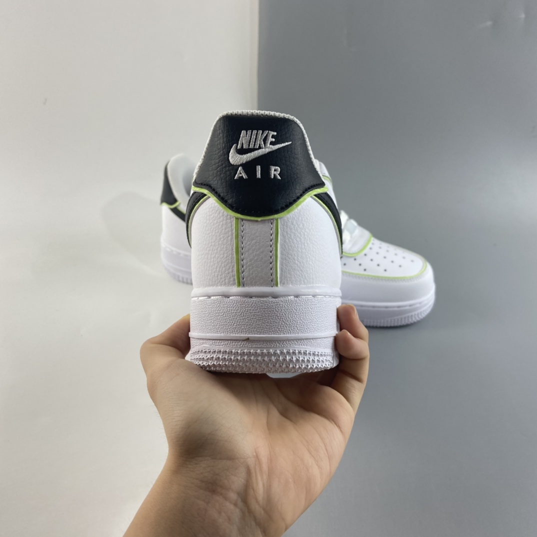 P240  NIKE Air Force 1 Low ’07 “黑白夜光”低帮空军一号休闲板鞋 CW2288-304