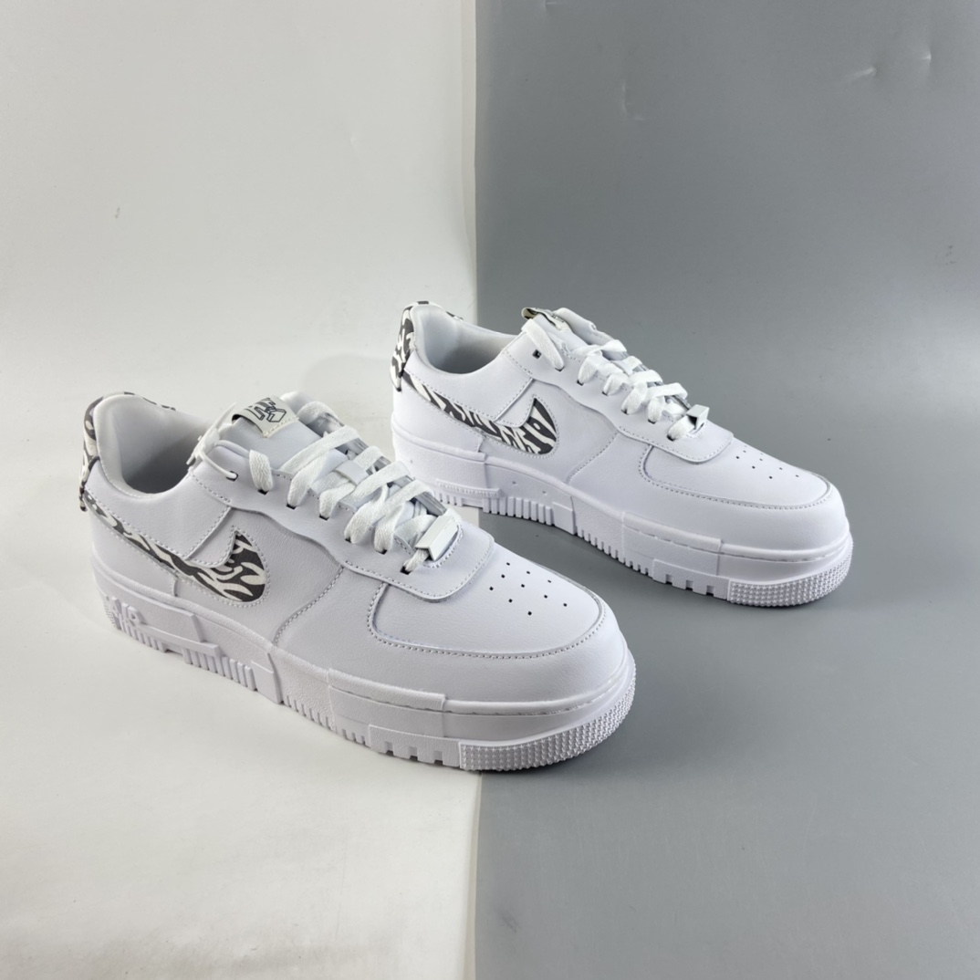 P200  NIKE Air Force 1 Pixel 解构风空军一号低帮休闲板鞋 DH9632-100