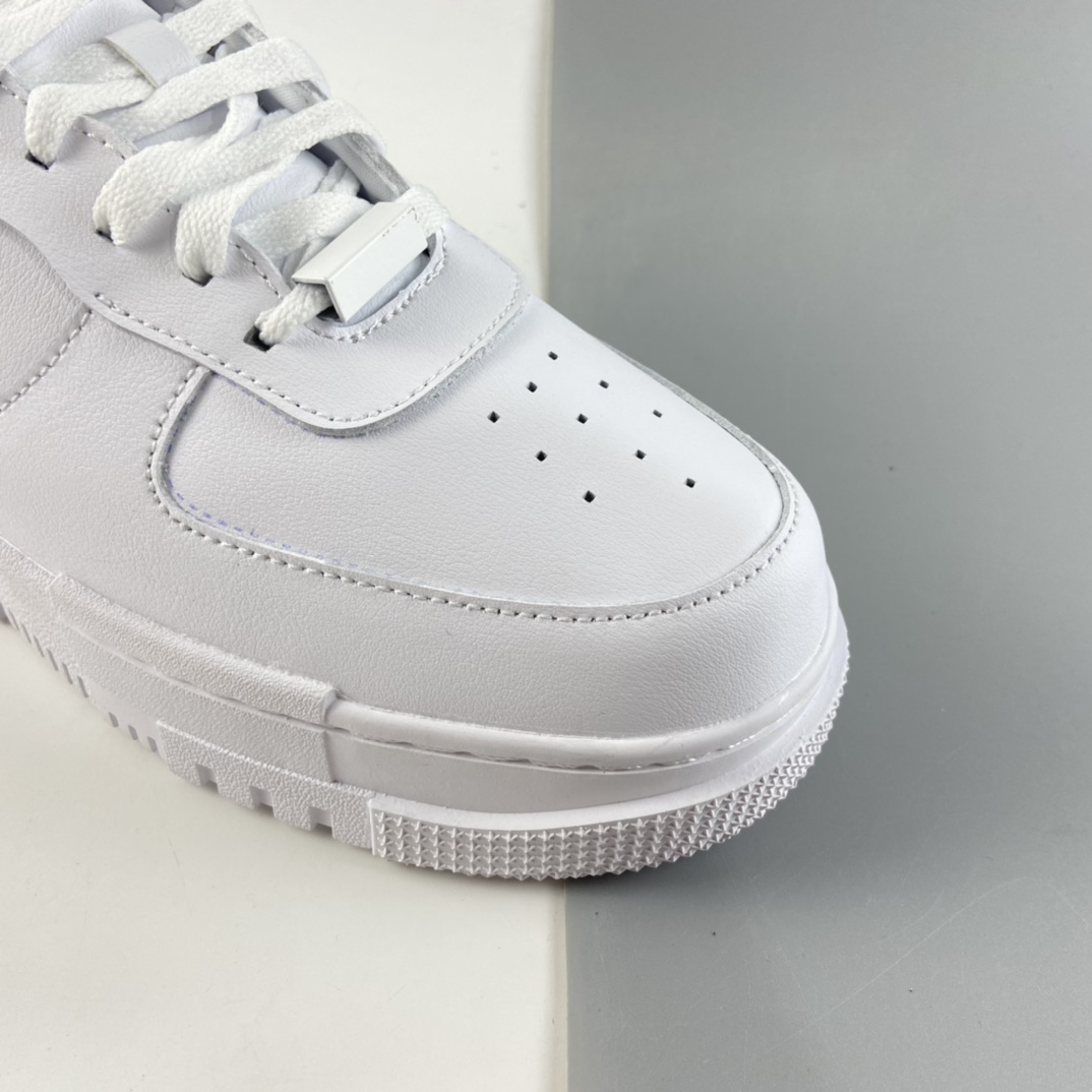 P200  NIKE Air Force 1 Pixel 解构风空军一号低帮休闲板鞋 DH9632-100