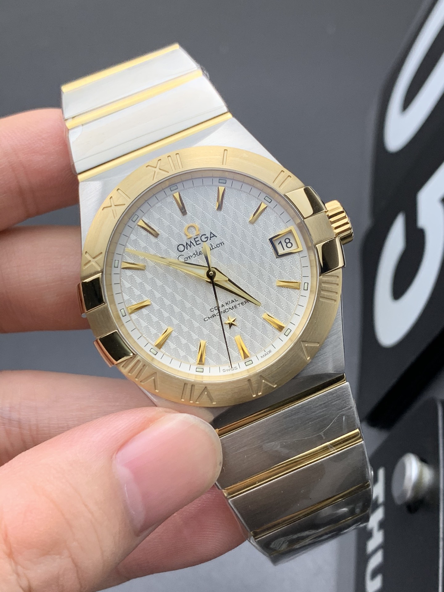 Omega 新款星座