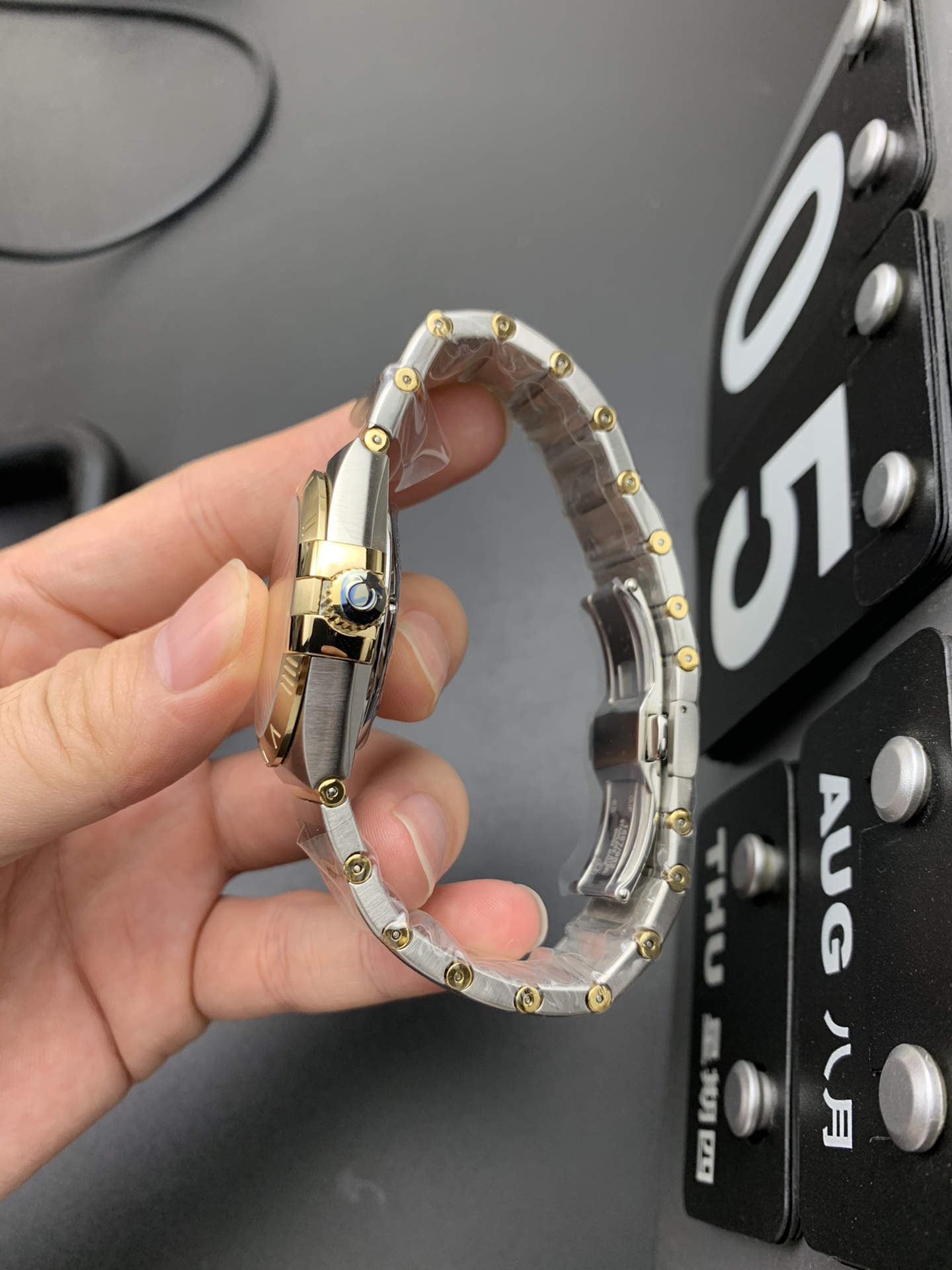 Omega 新款星座