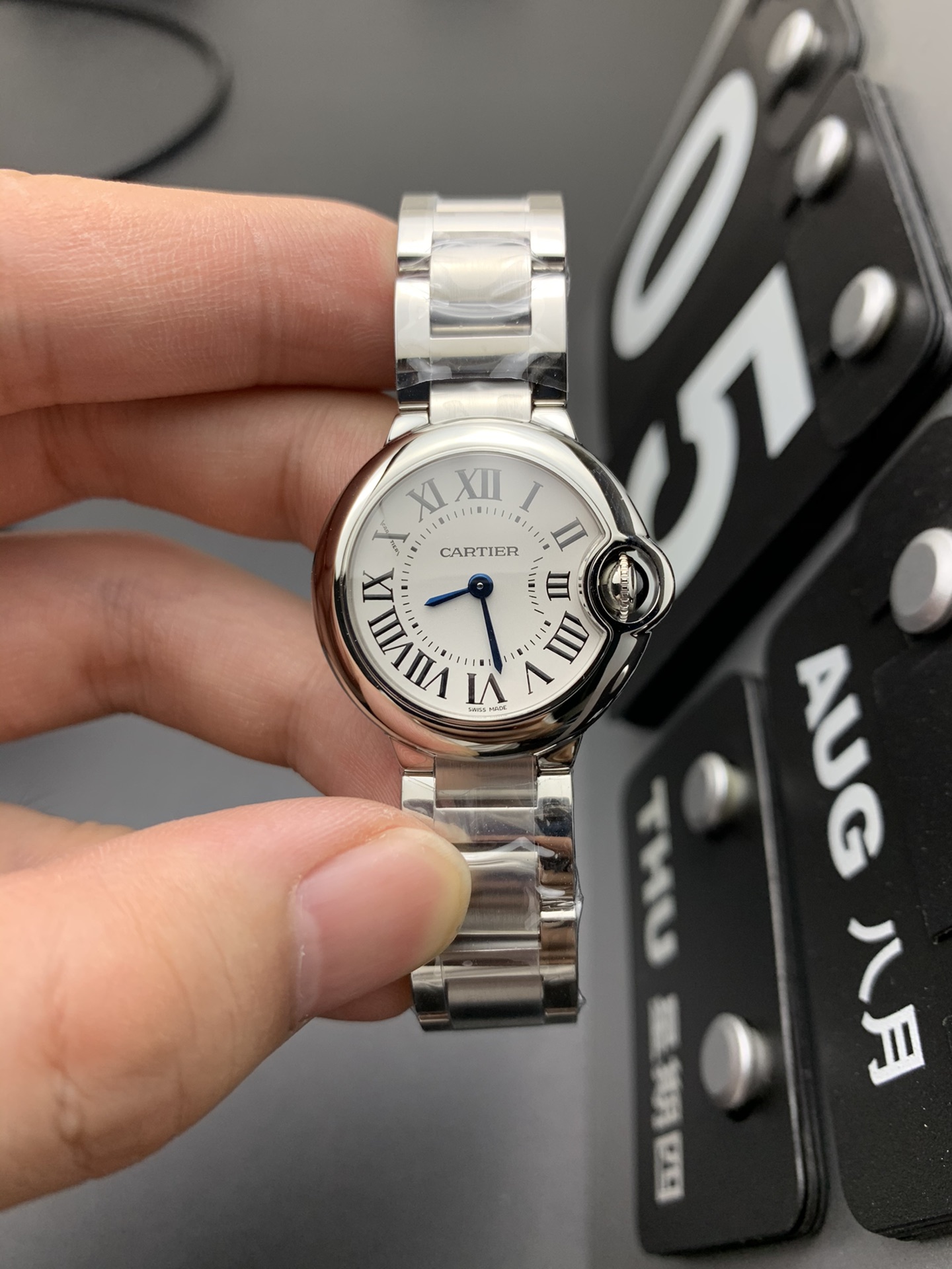Cartier V6 28小气球