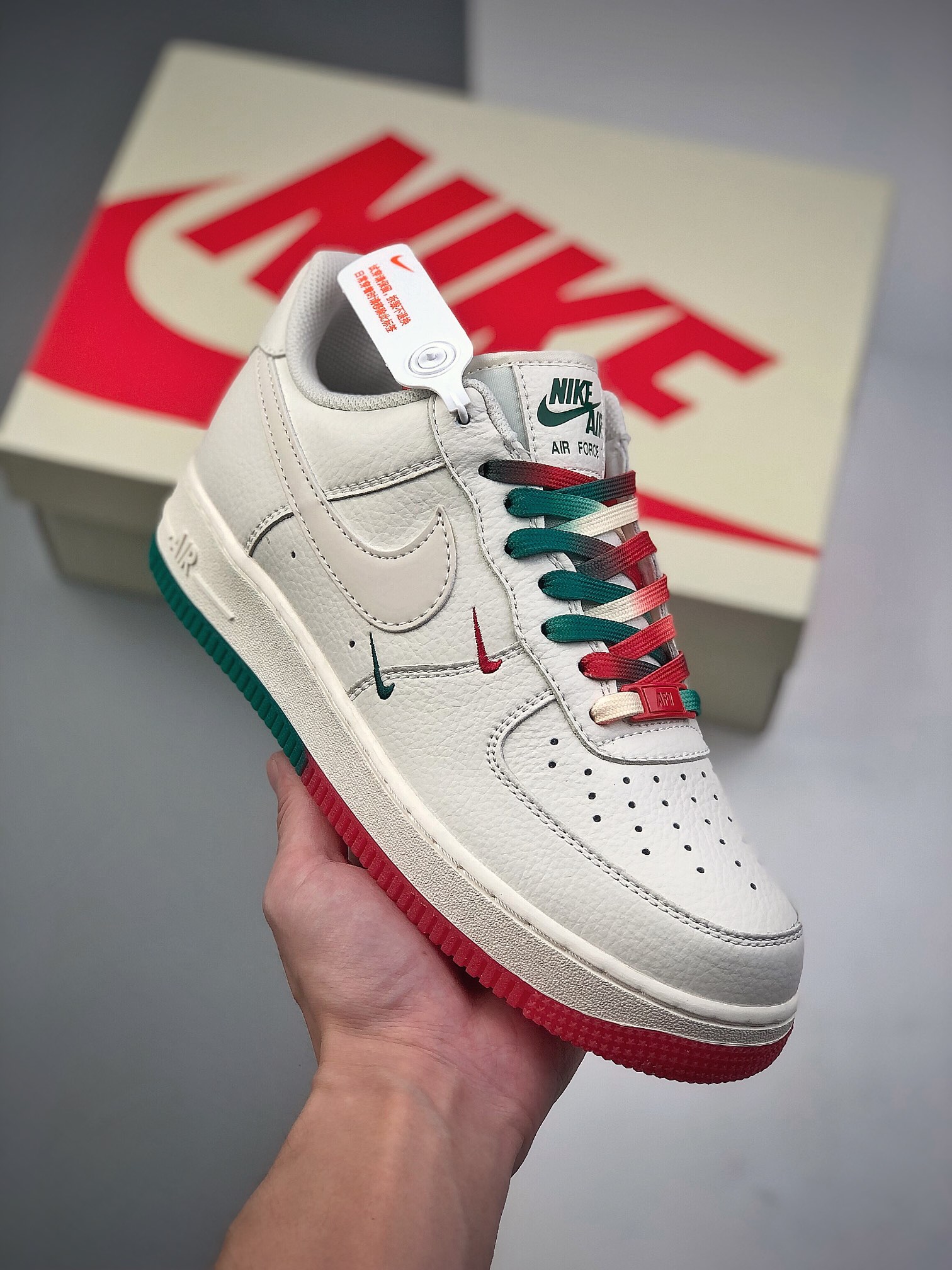 NIKE Air Force 1 Low zapatilla de skate casual de caña baja versátil, amortiguación suave y elástica y diseño de entres…