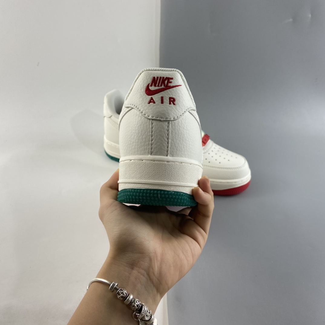 P260  NIKE  Air Force 1 Low ’07 “米红绿”密尔沃基雄鹿队板鞋  BU6638-180