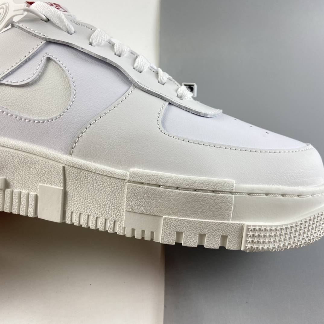 P200  NIKE Air Force 1 Pixel 解构风空军一号低帮休闲板鞋 DK6649-105