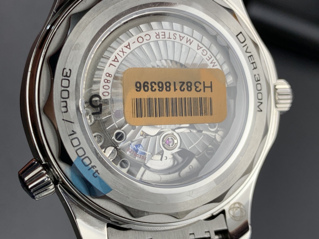 Omega 蓝灰海马