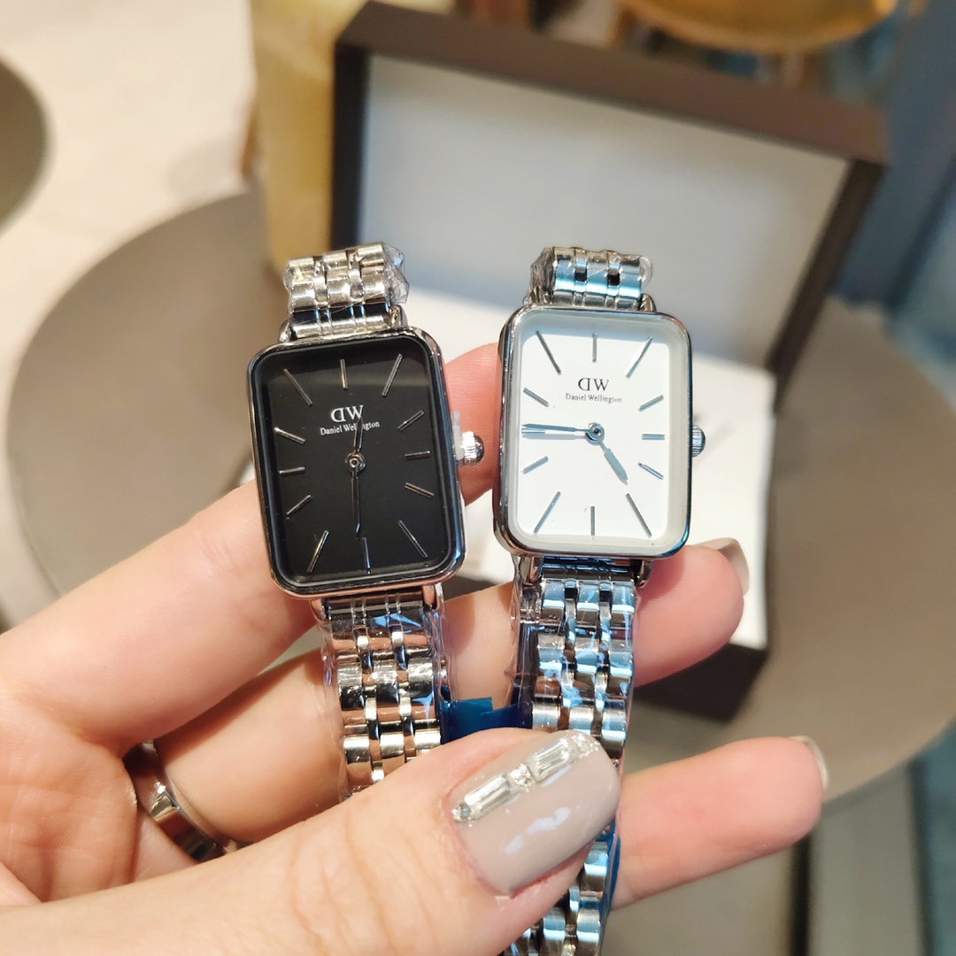 Daniel Wellington Lady Classic Set: Timeless Style in Five Pieces of High-End Custom Jewelry - 图片 7