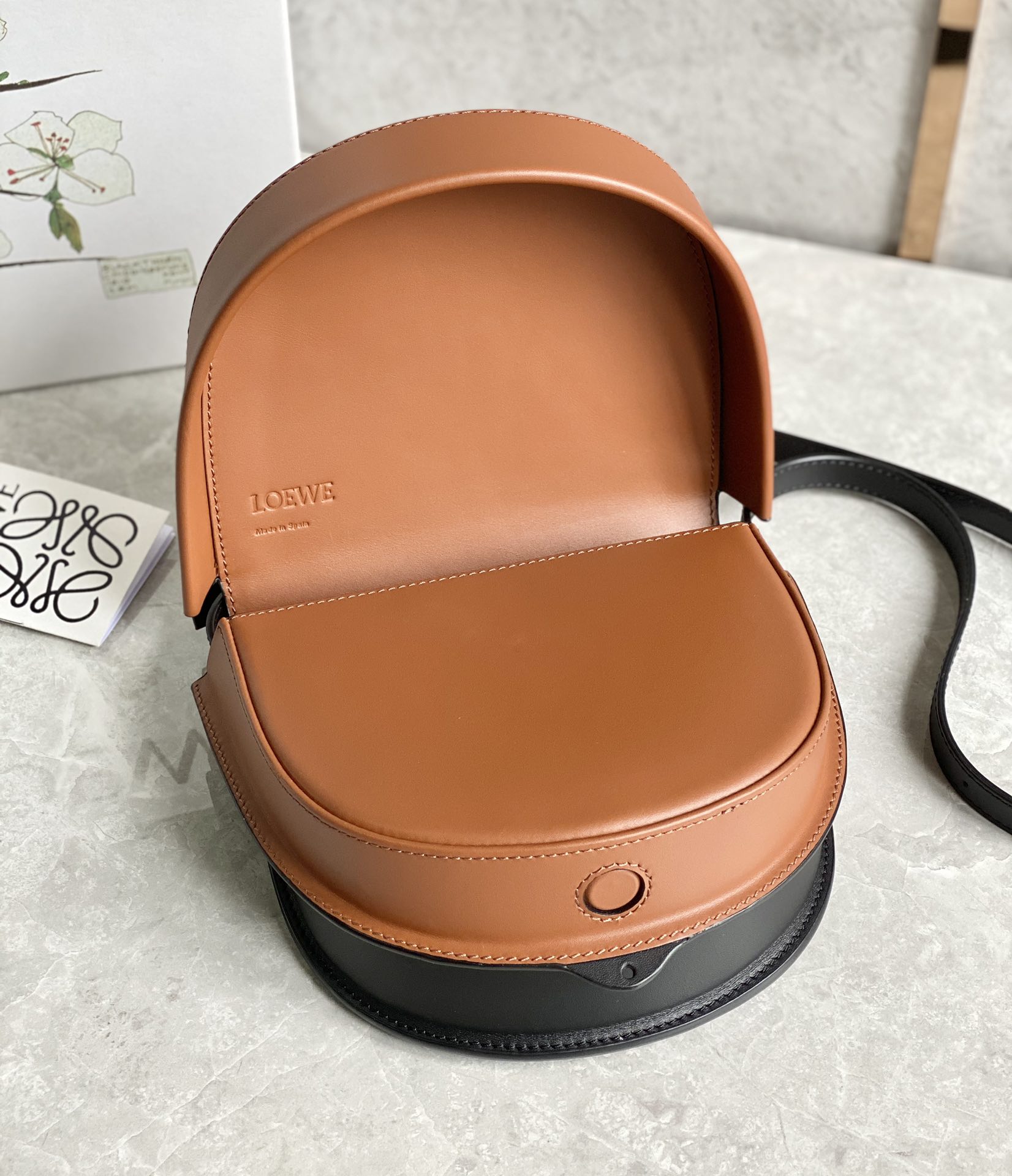 LOEWE罗意威 Heel duo系列单肩包 0508棕黑