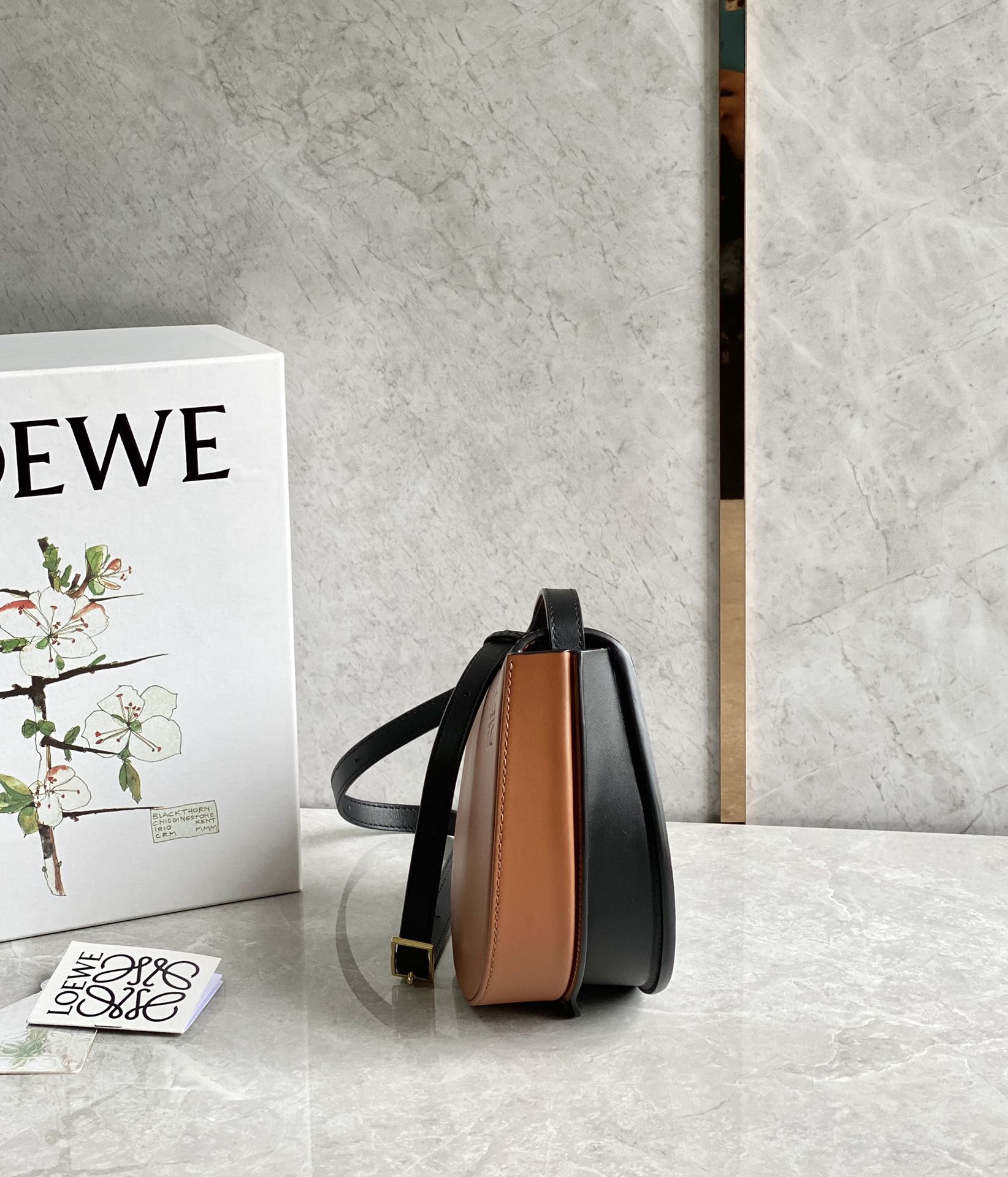 LOEWE罗意威 Heel duo系列单肩包 0508棕黑