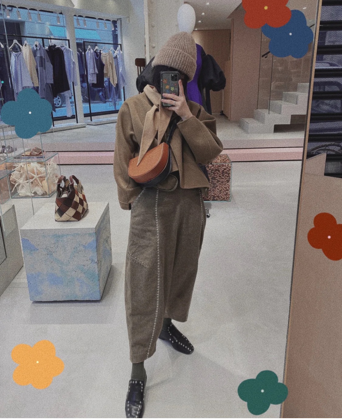 LOEWE罗意威 Heel duo系列单肩包 0508棕黑