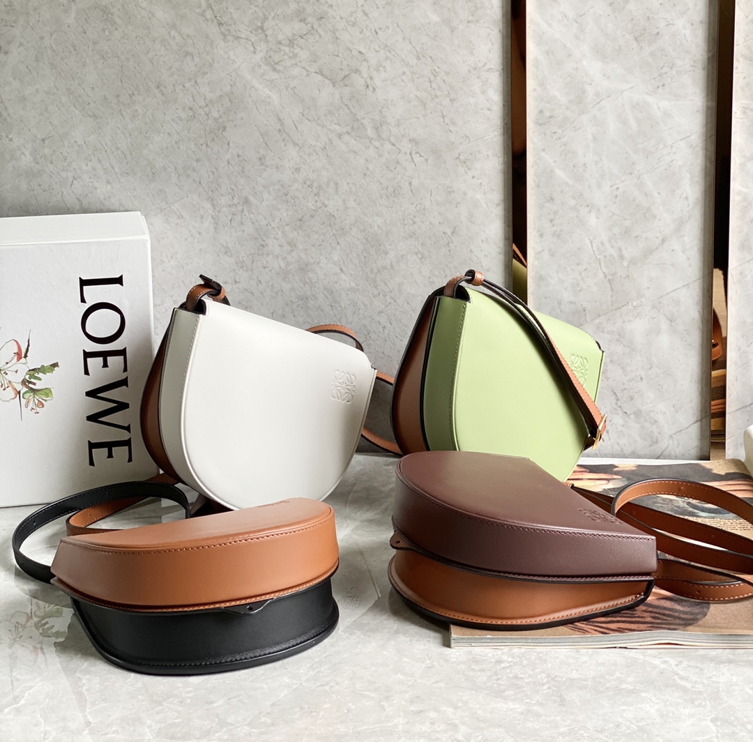 LOEWE罗意威 Heel duo系列单肩包 0508牛油果绿/棕