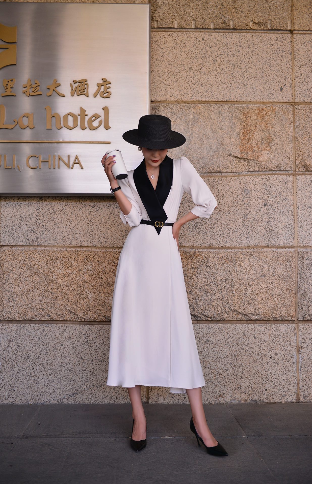 High-Quality Women’s Clothes with Aphrodisiac Collar Dress in Various Sizes and Colors - 图片 6