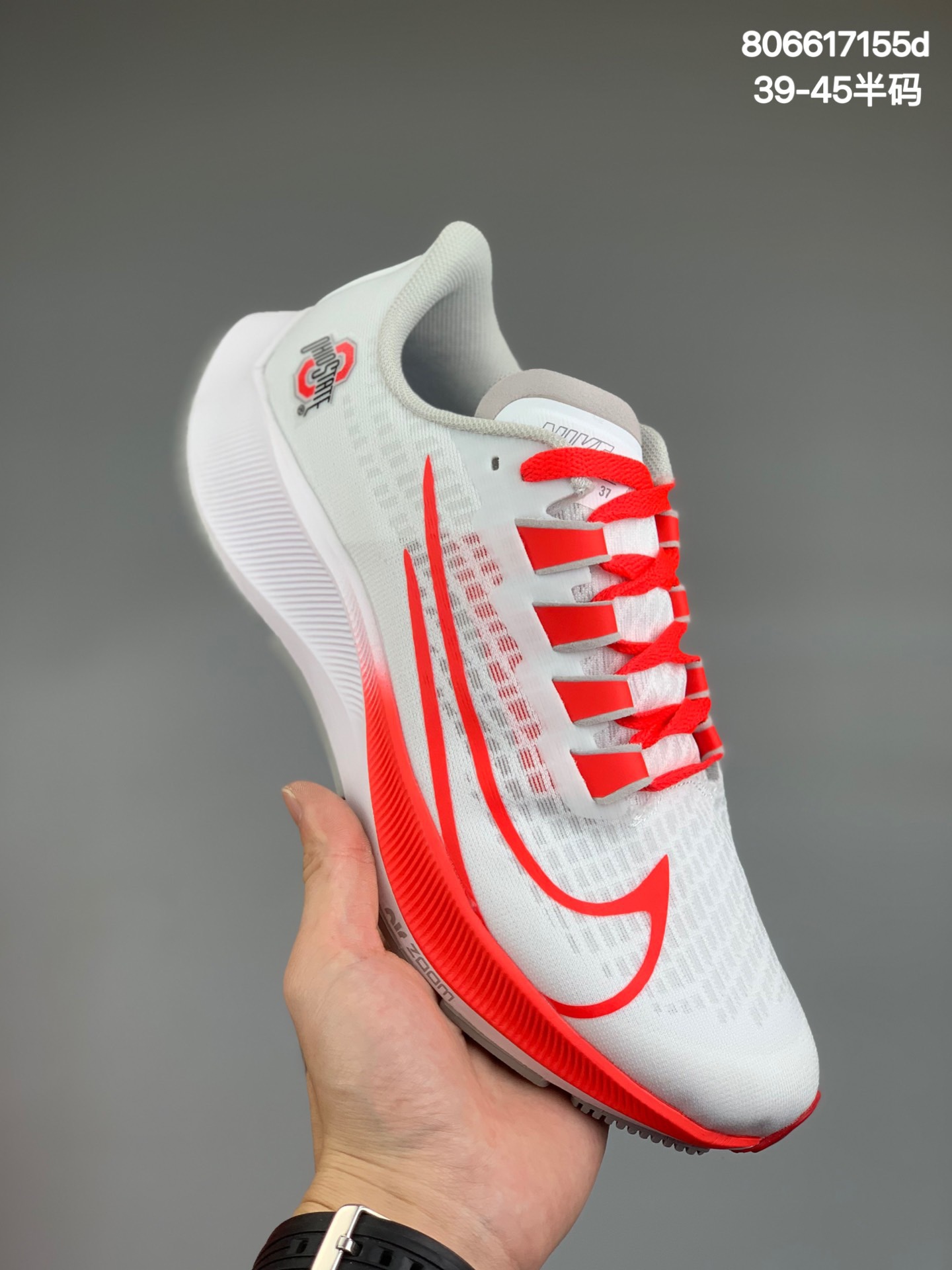 
Nike Zoom Pegasus 37 OHIO ST  37代登月飞马涡轮增压马拉松慢跑鞋 新品首发原档案数据开发纸版楦型#内里嵌入定型海绵#中底搭载前Zoom+全掌React配置飞马37代跑鞋，双数小改款，中底保持前Zoom+全掌React的配置，鞋面为不同织物结构的工程网面，于2021年4月发布。官方货号：CZ9074 303SIZE： 39 40 40.5 41 42 42.5 43 44 44.5 45
编码:806617155d