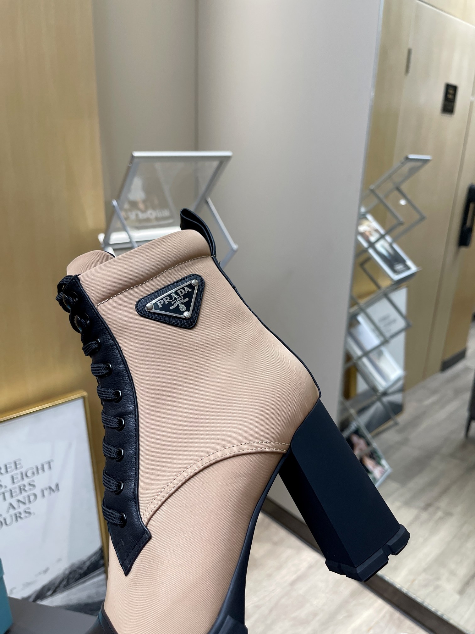 “Prada 2021 Winter High-Heel Shoes Collection: Stylish, Comfortable, and Italian-Made” - 图片 5