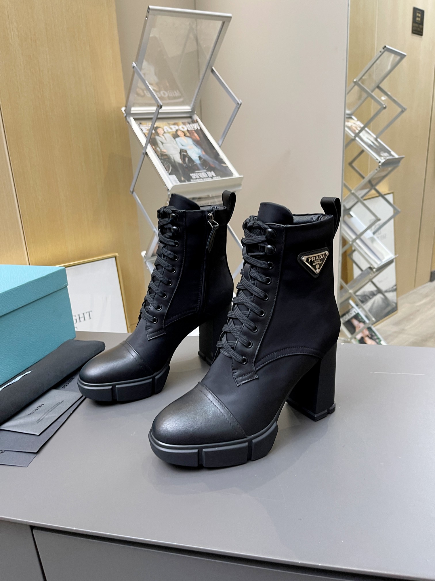 Title: Prada 2021 Winter High-Heel Collection Summary Text: Prada’s 2021 winter collection features high-heeled shoes with TPS plastic, soft TPUs, and - 图片 3