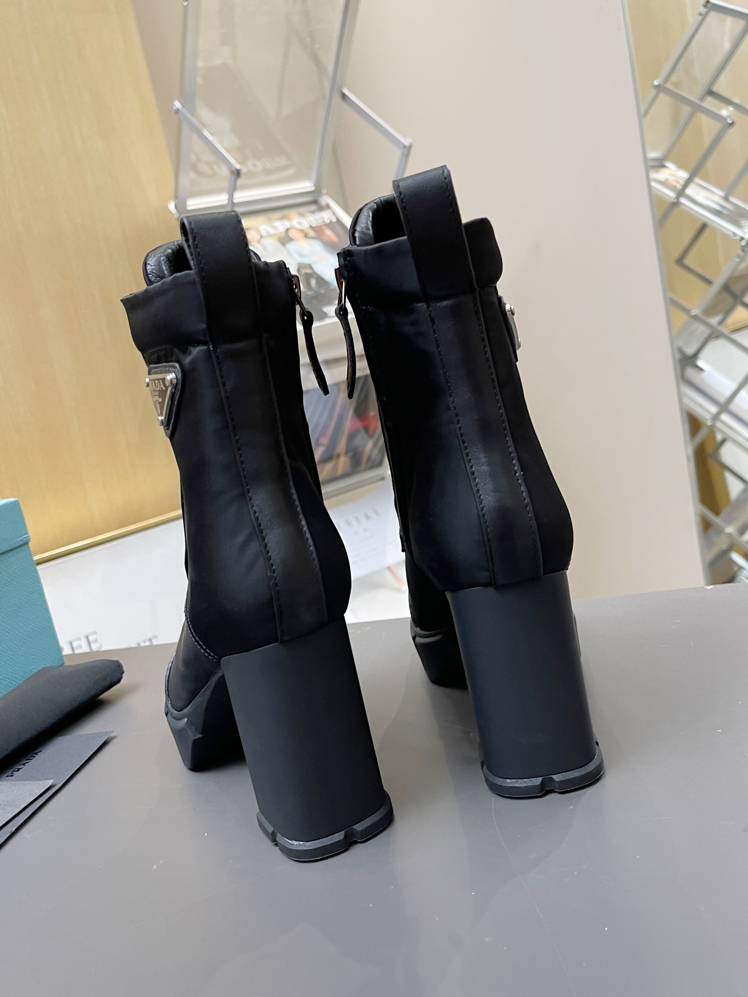 Title: Prada 2021 Winter High-Heel Collection Summary Text: Prada’s 2021 winter collection features high-heeled shoes with TPS plastic, soft TPUs, and - 图片 4