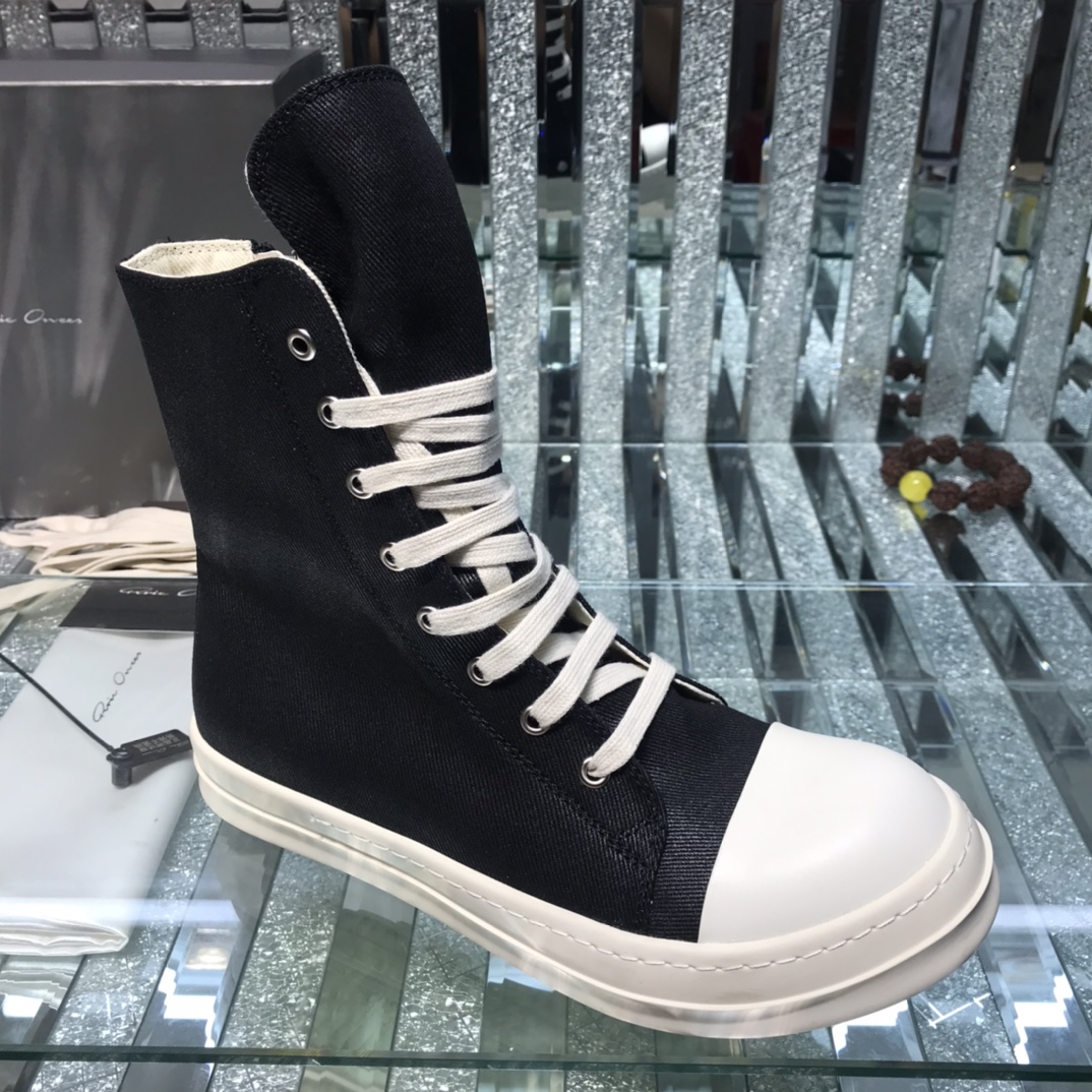 NO:263885,Couple Rick Owens [Wax cloth high top] fashionable casual shoes!  Popular items on the official website original high-end customization!  The highest version of the market is the first choice for the use of minimalist colors and carefully tailored classic and versatile!  High-quality, low-priced version, super positive upper combined with imported original materials, soft and comfortable!  Original bottom couple model 35--47, casual shoes/sports shoes, sneakers19860909情侣款瑞克-欧文斯【蜡布高帮】时尚休闲板鞋！官网热门单品 原版高端定制 ！市场最高版本极简主义的色彩运用与用心剪裁经典百搭首选！高品质低价位版型超正 鞋面结合进口原版材料,柔软舒适！原版底 情侣款 35--47,休闲鞋/运动鞋,sneakers,Women's Shoes