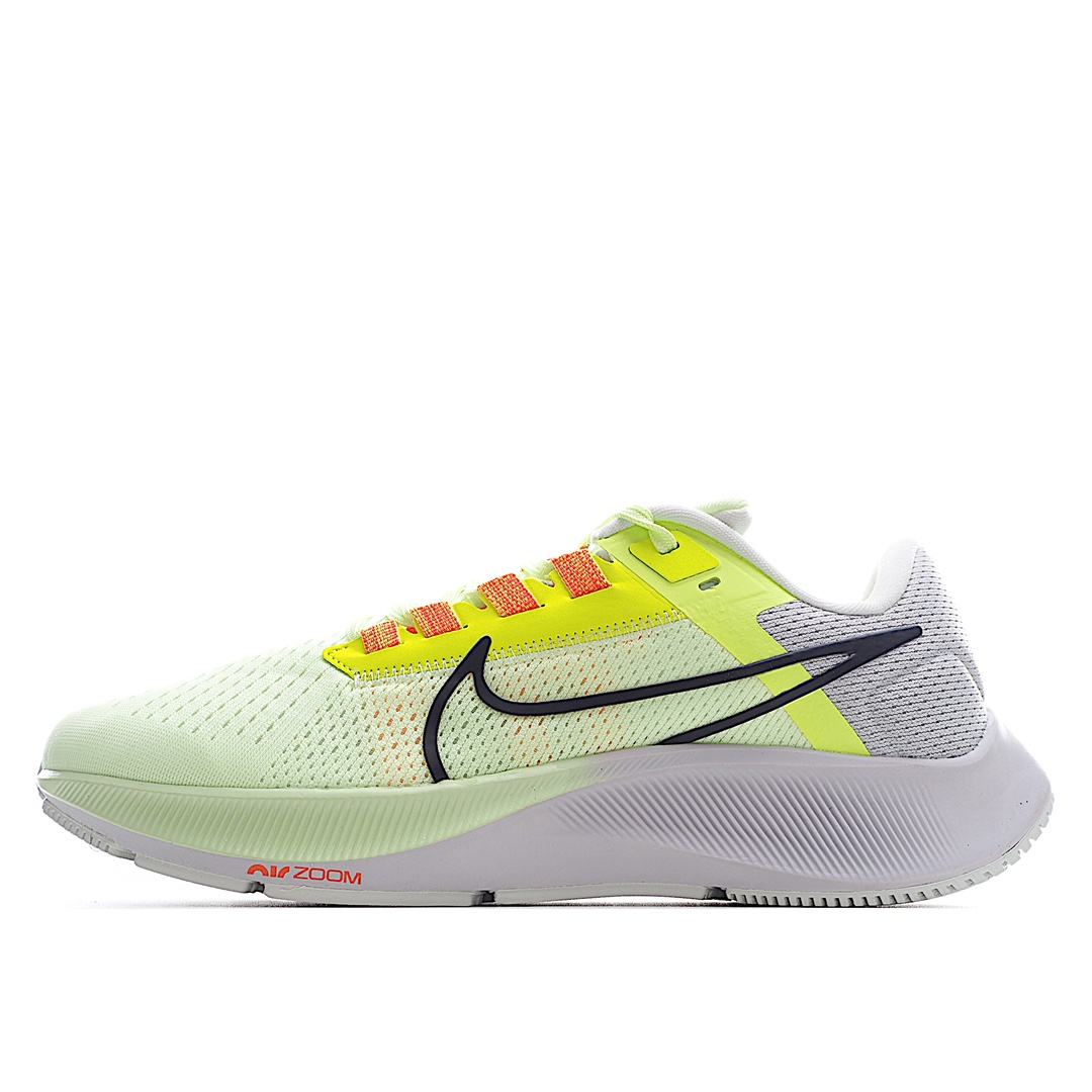 G5 NK Air Zoom Pegasus 38 针织透气 登月38代兼顾迅疾外观和稳固脚感，后跟覆面和中足动态支撑巧妙融合，缔造稳定顺畅的迈步体验