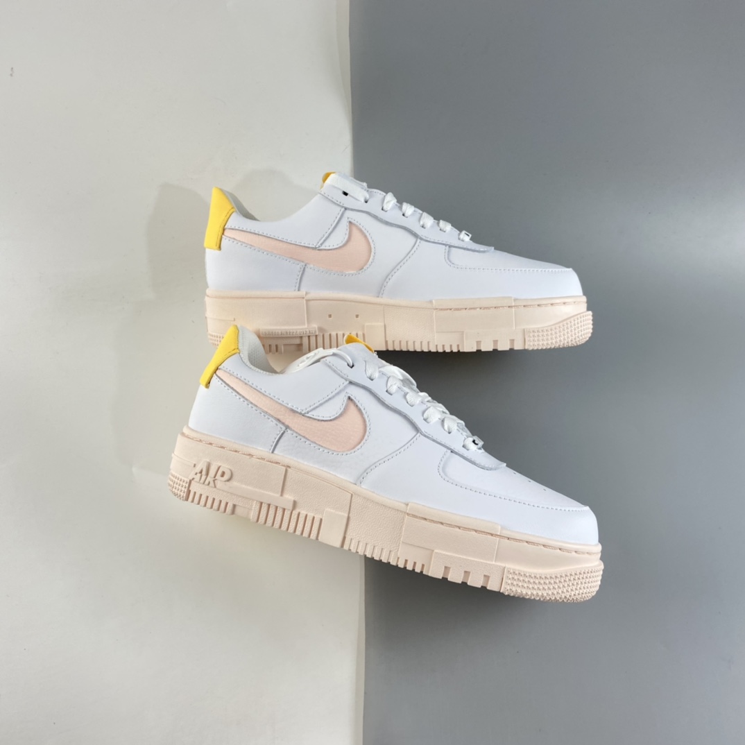 P200  NIKE Air Force 1 Pixel 解构风空军一号低帮休闲板鞋 DM3054-100