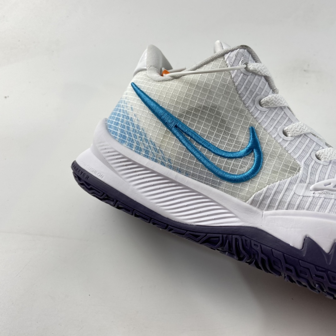 P220  NIKE Kyrie Low 4 EP 欧文4代低帮实战篮球鞋 CZ0105-100