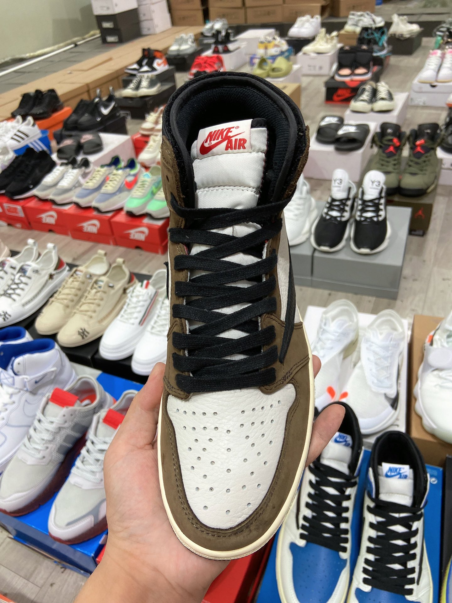 400Travis Scott x Air Jordan AJ1 High OG TS SP 联名深棕倒勾高帮 CD4487-100-莆田鞋,莆田鞋货源,高仿鞋,高仿鞋货源,安福档口,莆田高仿鞋,莆田鞋批发,高仿鞋批发,莆田高仿运动鞋,高仿运动鞋,莆田运动鞋 400Travis Scott x Air Jordan AJ1 High OG TS SP 联名深棕倒勾高帮 CD4487-100