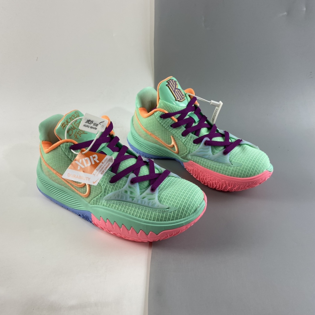 P220  NIKE Kyrie Low 4 EP 欧文4代低帮实战篮球鞋 CZ0105-300