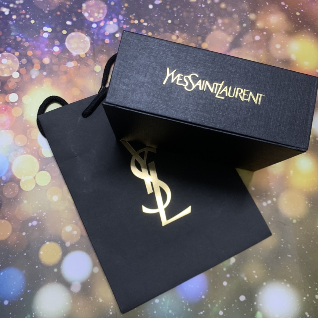 Yves Saint Laurent Lipstick Gift Set - Rouge Pur Couture - Perfect Valentine's Day 4 i1628354700 4957 2