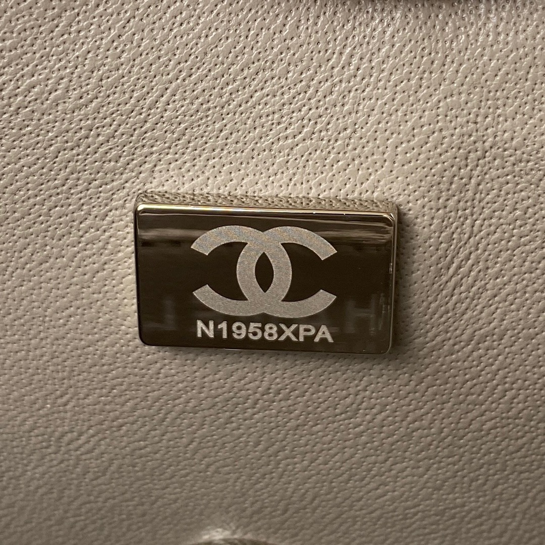 aa.jpg