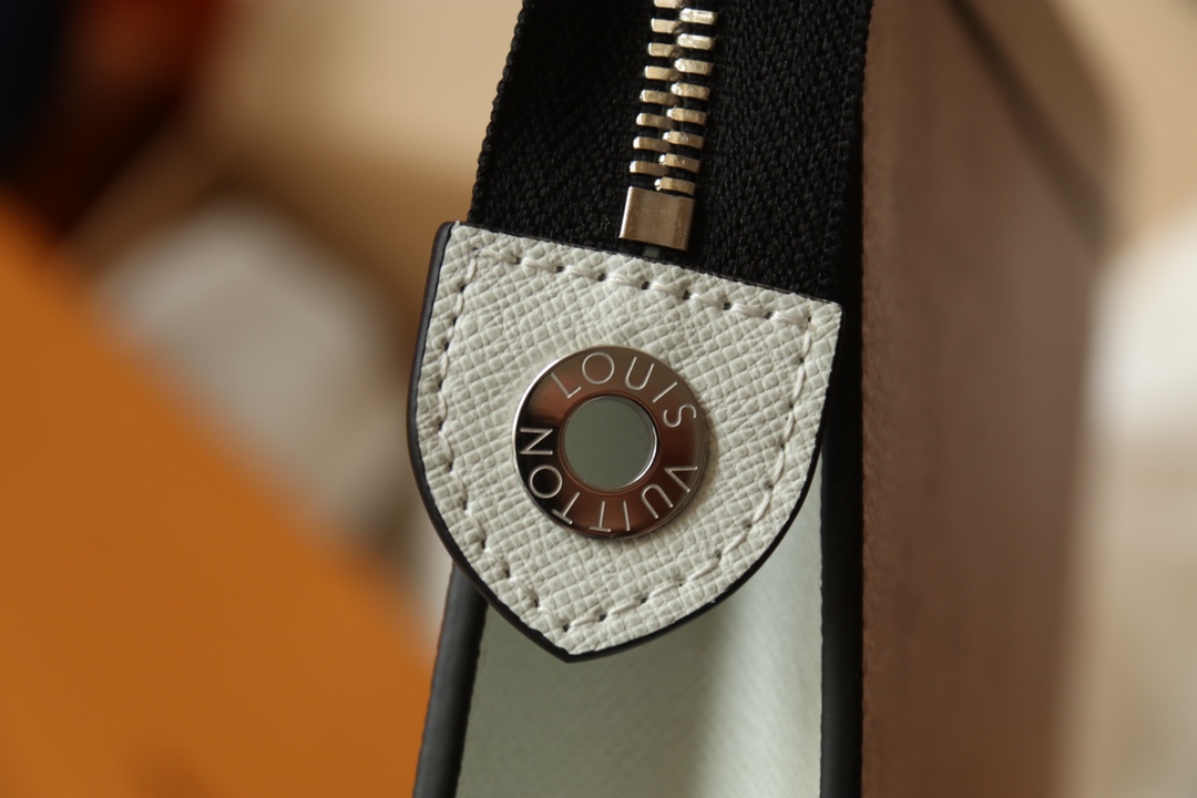 Louis Vuitton M62291 M61692白花