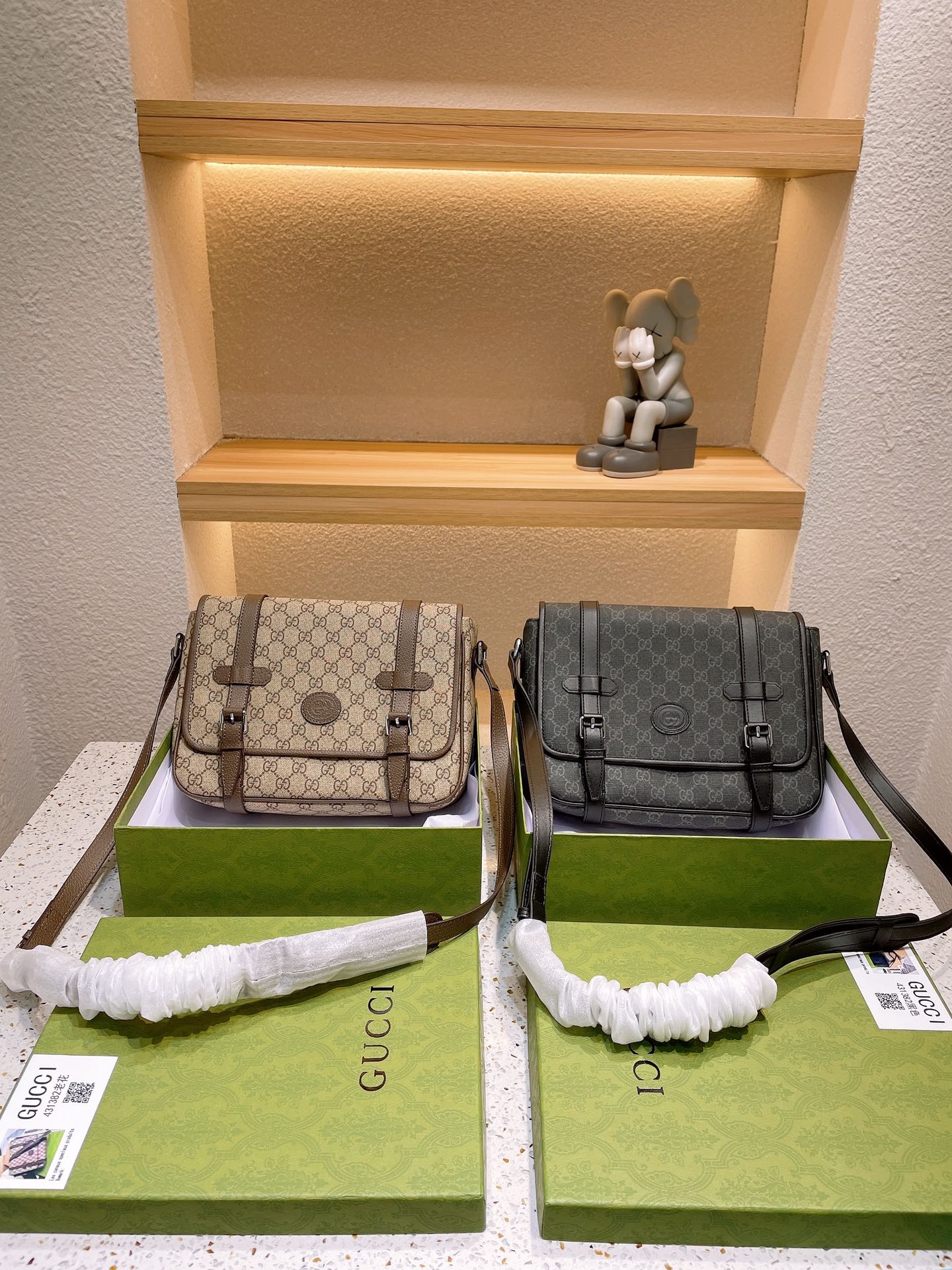 K0 高端货 “GUCCI 古奇 Gucci ”带盖单肩包 进口原厂头层纳帕小牛皮面料 超高清五金logo标志、专用里内里。 超顺滑拉链、油边超平滑、 做工精致每个细节到位男人必备款。 配：海关贴+发票 i83901规格30.8.20