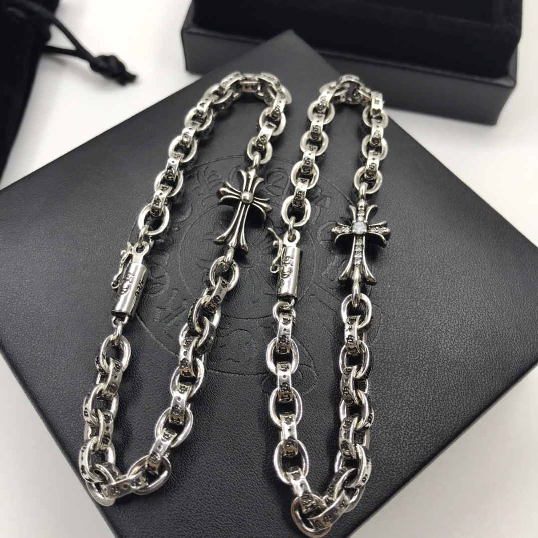 NO:664066,Chrome Hearts retro letter cross bracelet. Size: 16cm.18cm20m, jewelry boutique, chrome hearts, chrome hearts, bracelet19860909Chrome Hearts 克罗心复古字母十字架手链. 尺寸:16cm.18cm20m,饰品精品,chrome hearts,chrome hearts,bracelet,Jewelry