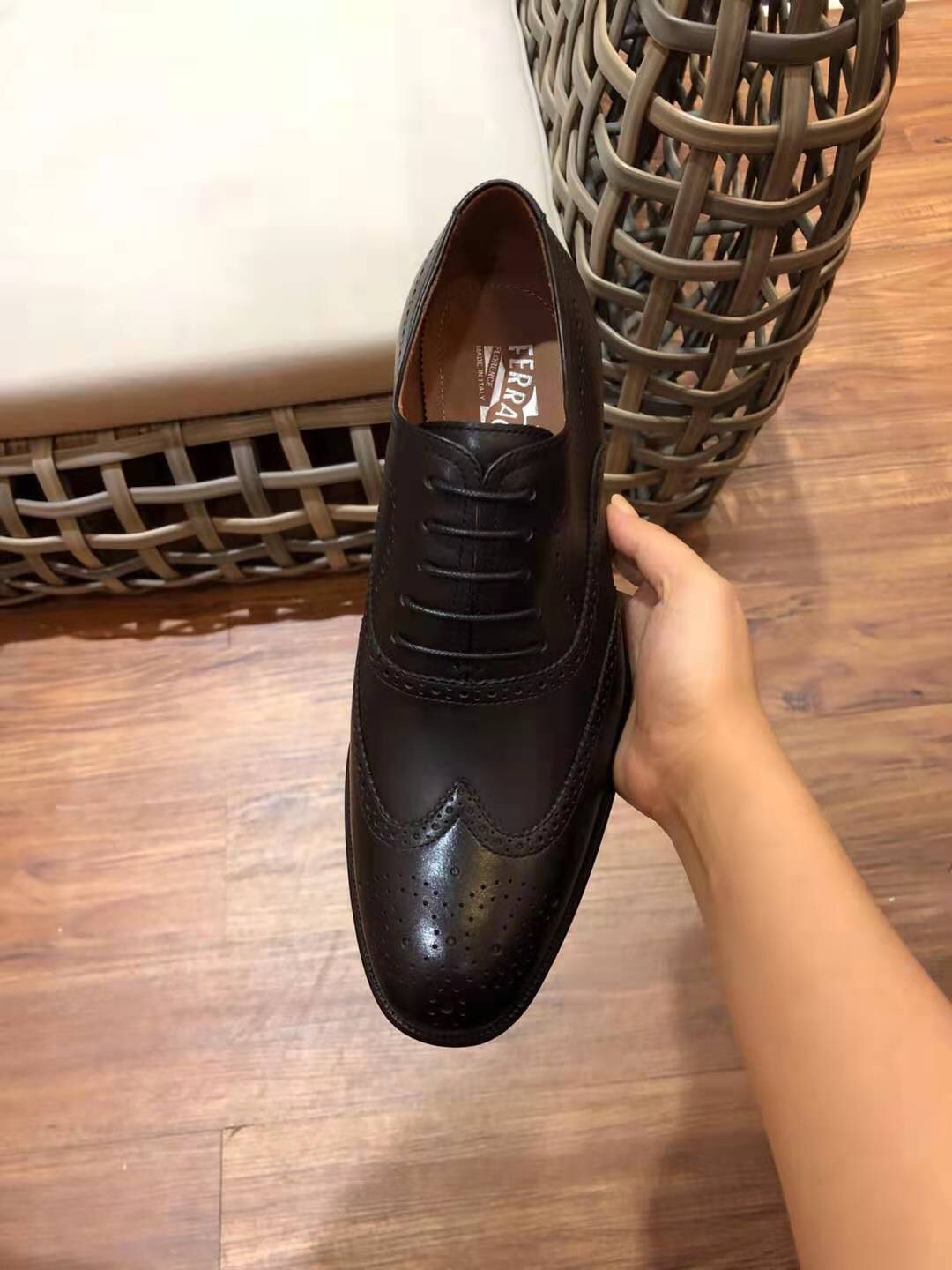 Salvatore Ferragamo Men's Black Leather Wingtip Oxford Dress Shoes 6 i1628422906 1484 4