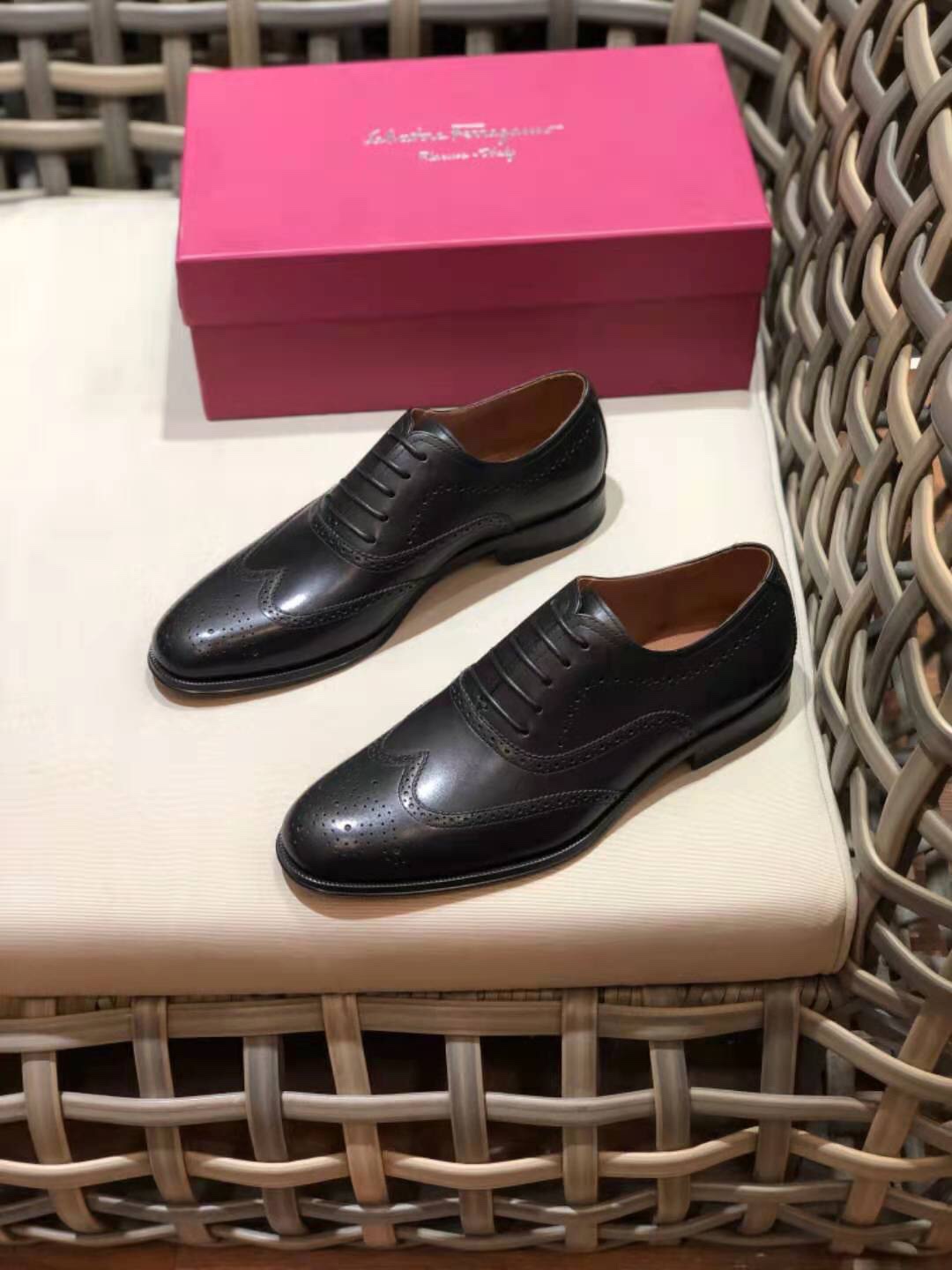 Salvatore Ferragamo Men's Black Leather Wingtip Oxford Dress Shoes 3 i1628422906 2157 1