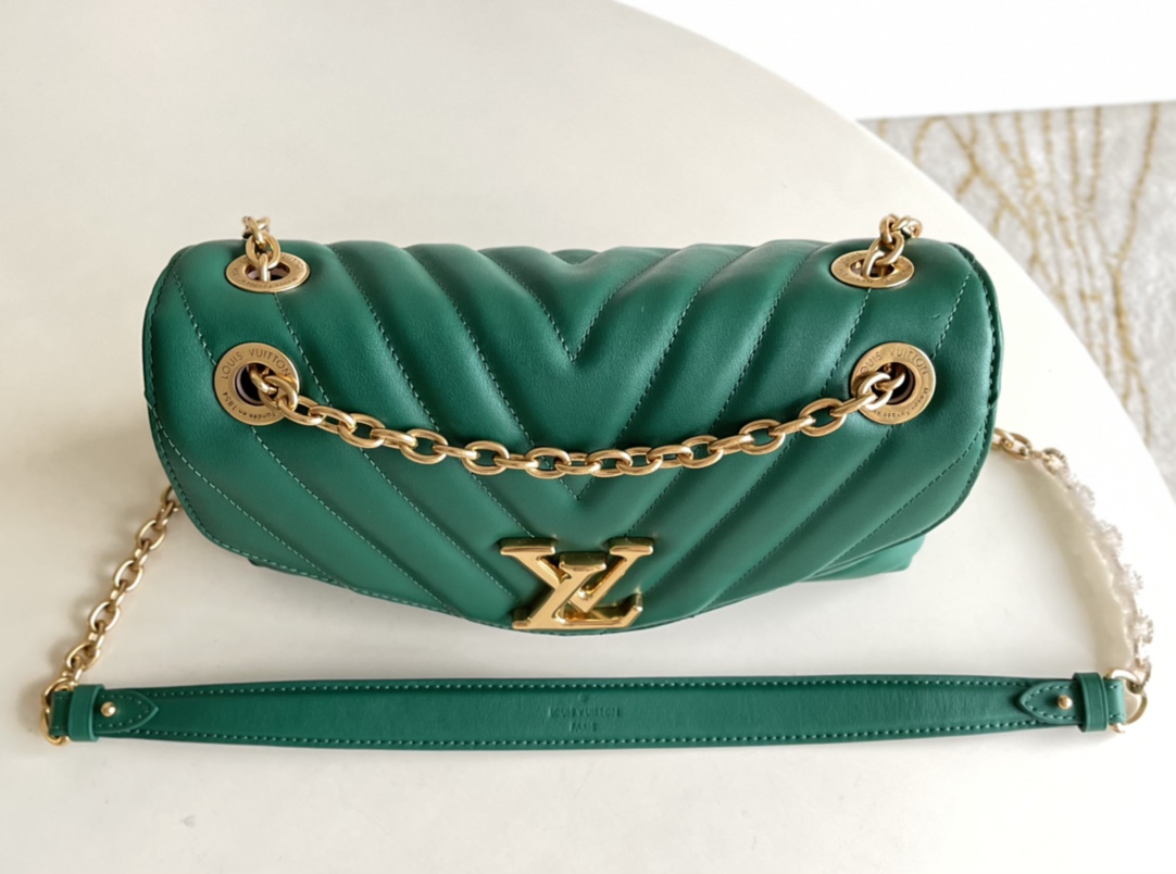 Louis Vuitton New Wave Chain Bag M58664 Emerald Green - Luxuryeasy