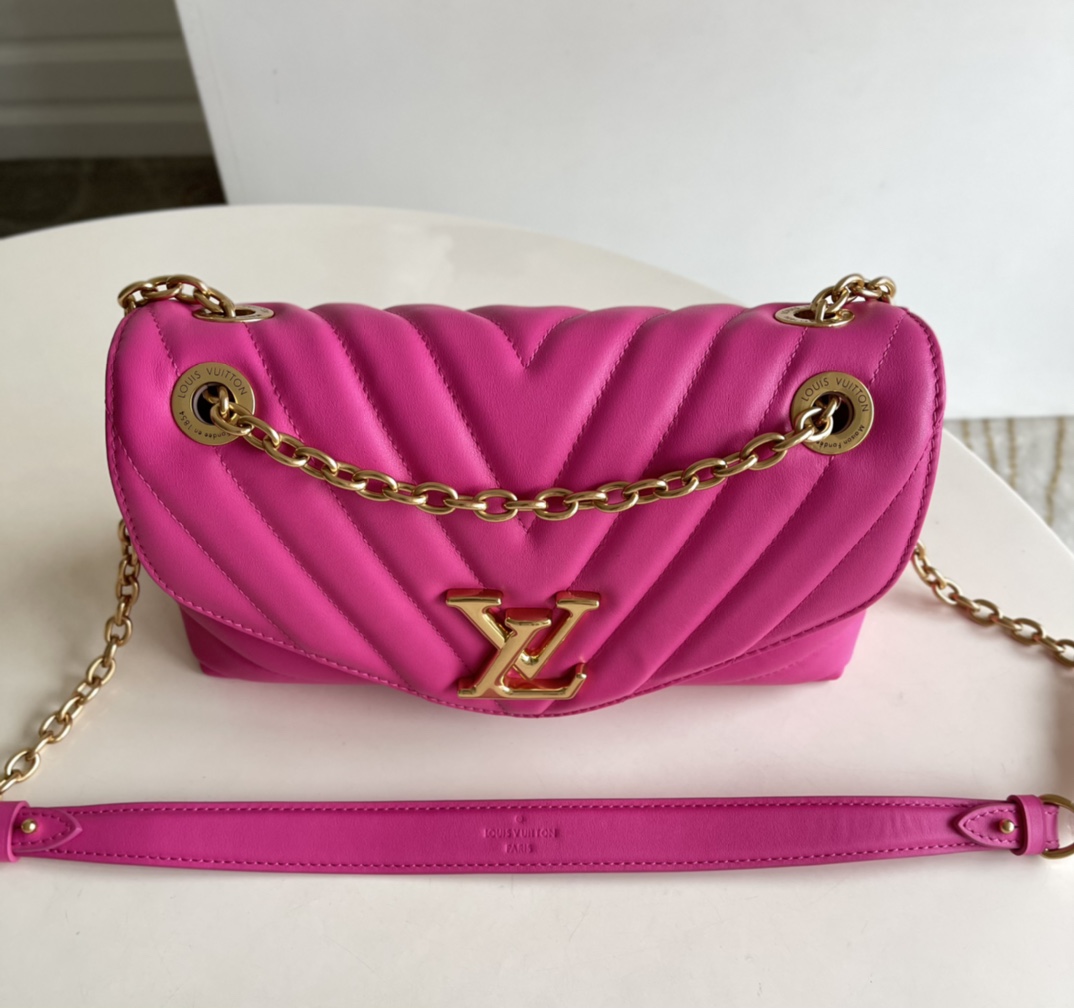 LV New Wave Chain Bag M58553玫红