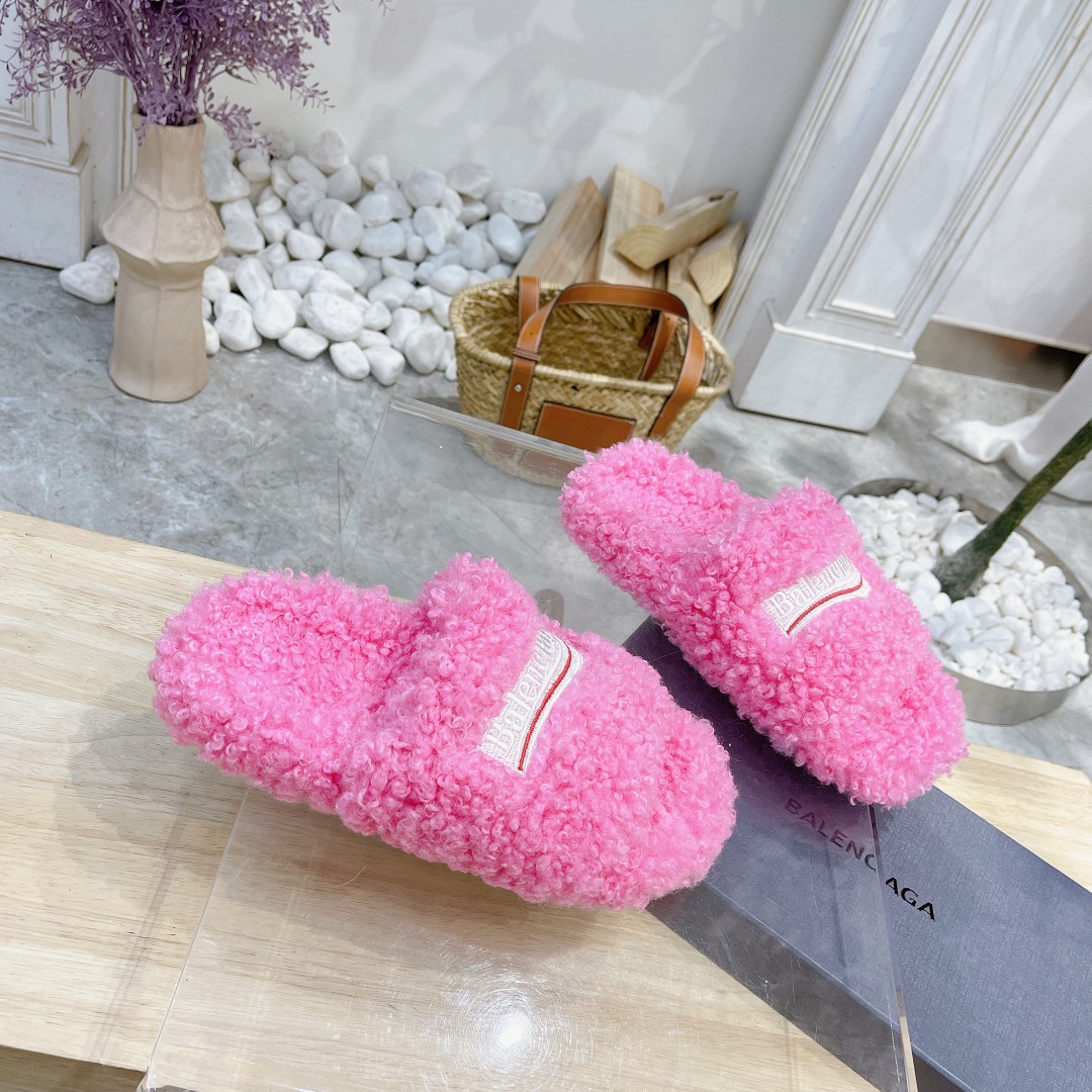 _dbw9sJJMWH1vbTlW-YSX8mMJZq5_H-u8-b1kqtw