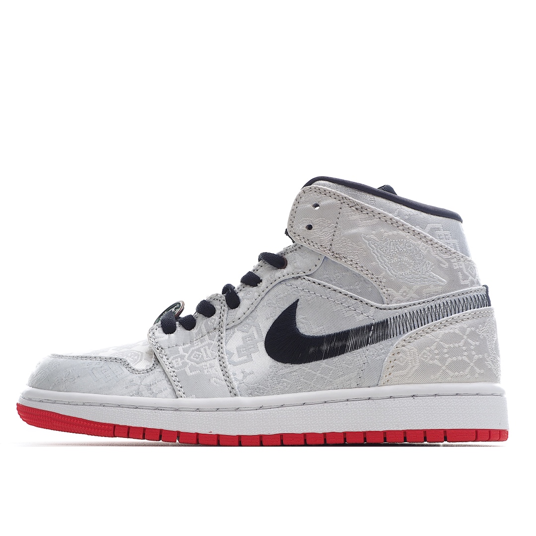 I5 Clot x Air Jordan AJ1 Mid “Fearless” 中帮 白丝绸 CU I5 4- F5 公司同源原装韩国进口丝绸面料 鞋面丝绸任何图案均可精准对位 铜钱原版开模 做旧➕抛光 效果已达到目前最接近原版 原楦头原档纸板 版型完美匹配ZP 采购原厂后跟港宝 成型坚挺后跟 鞋垫刷胶 独家采用原厂热熔水性胶 原厂金色立体凹陷字体吊牌 质感满分 官方原盒、配件 正确包装纸字体