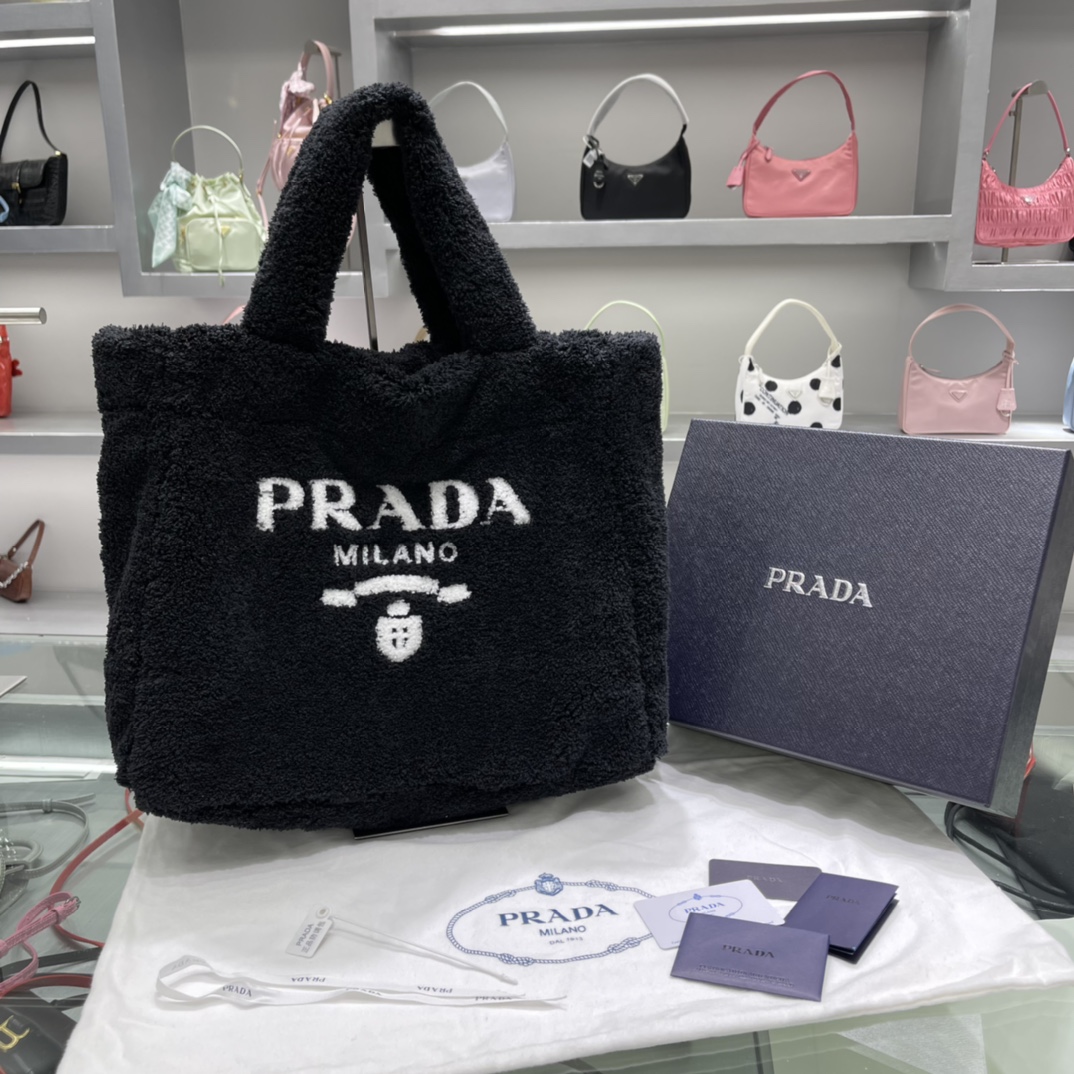 Prada 毛绒绒新款购物袋®