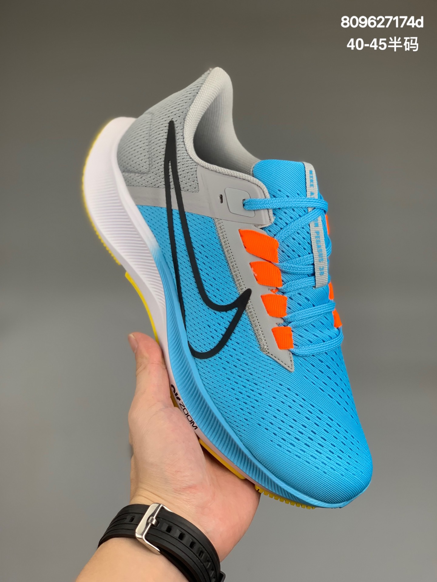 
Nike Air Zoom Pegasus 38 耐克登月38代轻便跑步鞋
size：40-45半码
编码:809627174d