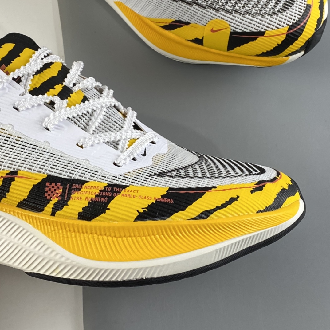 P180   NIKE ZoomX Vaporfly NEXT% 2 马拉松泡棉缓震运动慢跑鞋 DM7601-100