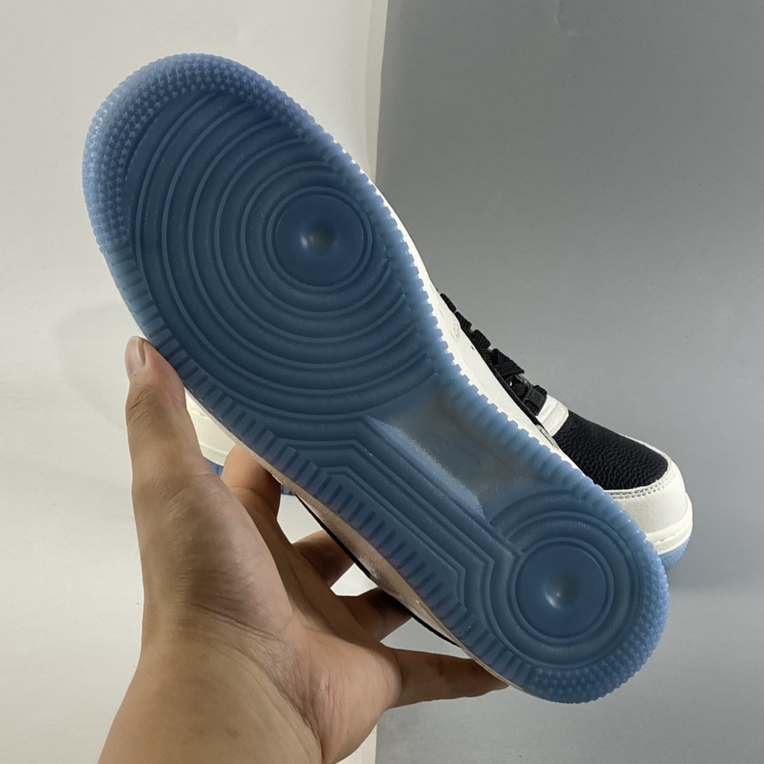 P240   NIKE Air Force 1 Low ’07  “黑鸽子联名”低帮空军一号休闲板鞋 CU6603-113