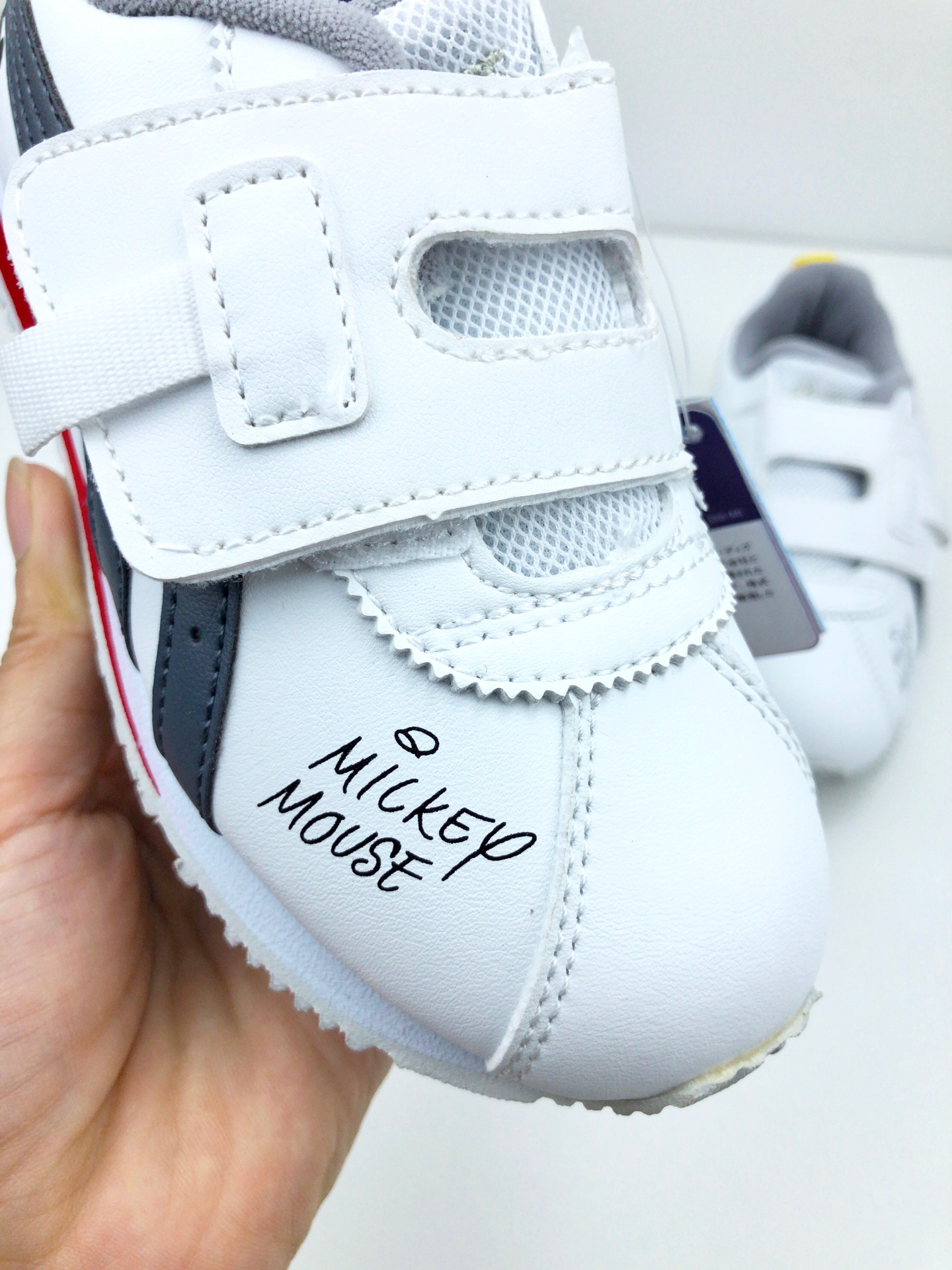 Children’s Fund with Disney’s Mickey McKinney Designs for Ages 6-12: Sizes 28-37 - 图片 4