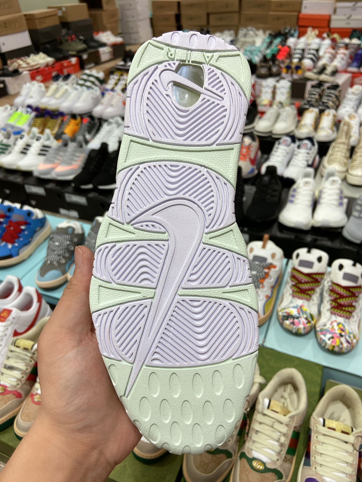 260高版本 耐克 Nike Air More Uptempo皮蓬经典高街百搭篮球鞋系列 917593-300