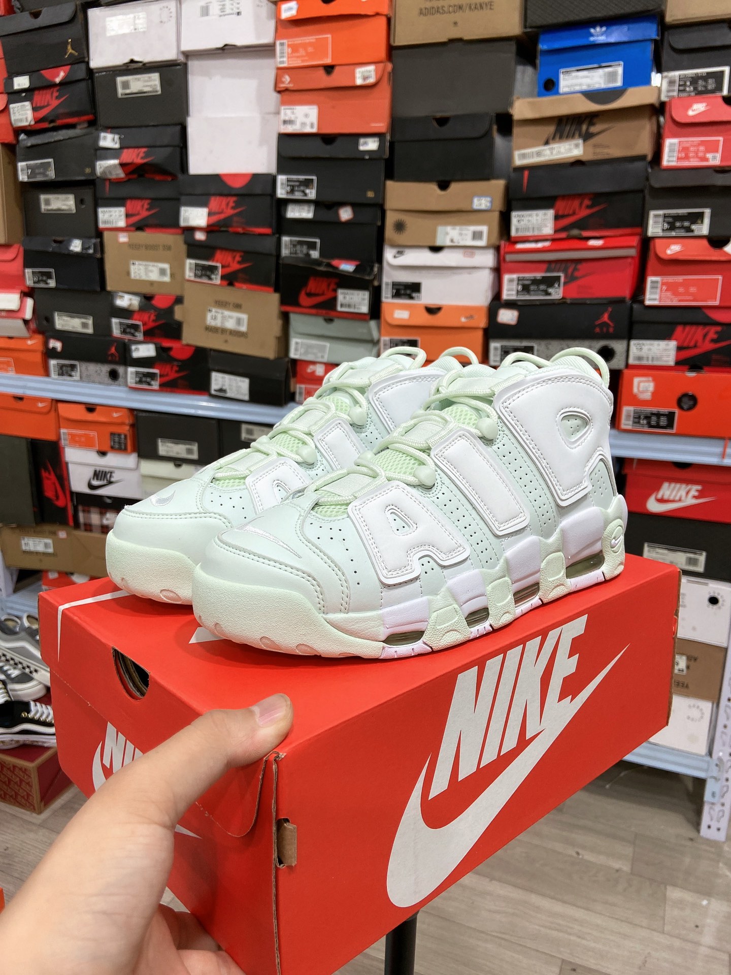 260高版本 耐克 Nike Air More Uptempo皮蓬经典高街百搭篮球鞋系列 917593-300
